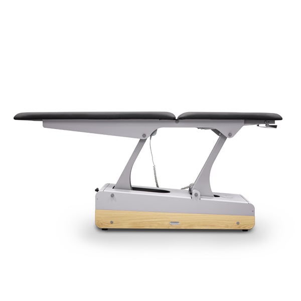 Table de massage électrique SWOP 2L Starter : multifonctionnelle, revêtement sans coutures, moteur pour le réglage en hauteur et roulettes rétractables… Tout-terrain et polyvalente