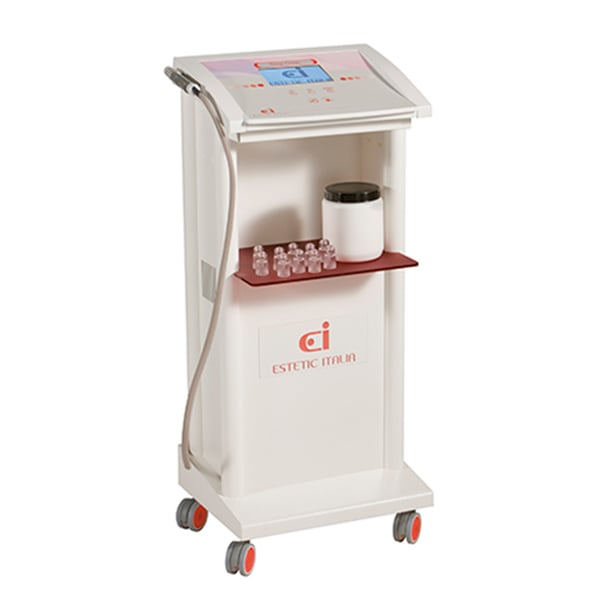 Équipement de microdermabrasion Deep Clean. Nettoyage et renouvellement de la peau en profondeur