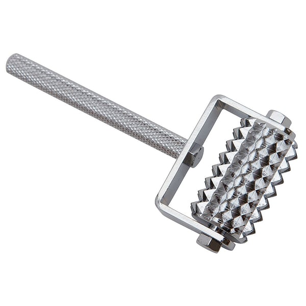 Rouleau en acier 15 x 65 mm: Idéal pour les traitements dermatologiques et de réflexologie plantaire