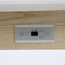 Table de soins LYR SPA avec 3 moteurs, chauffage et base en bois naturel Table de soins LYR SPA avec 3 moteurs, chauffage et base en bois naturel