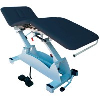 Civière électrique trois corps Kinefis Supreme 194 x 70 cm avec roues escamotables Civière électrique trois corps Kinefis Supreme 194 x 70 cm avec roues escamotables