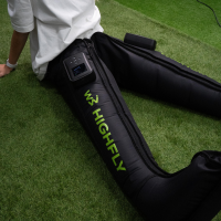 Bottes de pressothérapie portables HighFly : Récupération professionnelle partout (tailles M et L) Bottes de pressothérapie portables HighFly : Récupération professionnelle partout (tailles M et L)