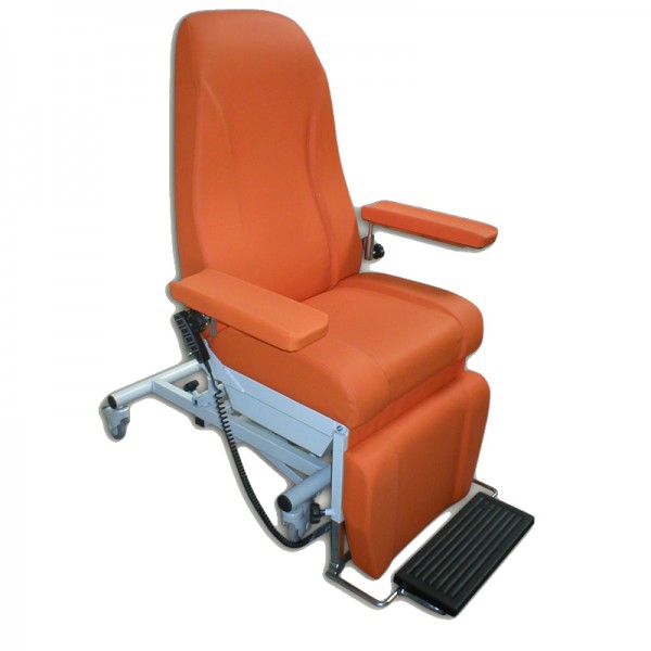 Fauteuil de dialyse Quadromat : Dossier et repose-jambes pliables et quatre moteurs indépendants Fauteuil de dialyse Quadromat : Dossier et repose-jambes pliables et quatre moteurs indépendants