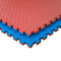 Tatami Puzzle réversible Kinefis modèle F (épaisseur 20 mm et texture cinq lignes) - Couleur : Rouge et Bleu Dernières unités ! Tatami Puzzle réversible Kinefis modèle F (épaisseur 20 mm et texture cinq lignes) - Couleur : Rouge et Bleu Dernières unités !